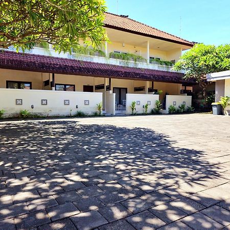 Nipuri Resort And Villas Seminyak By Kamara Luaran gambar