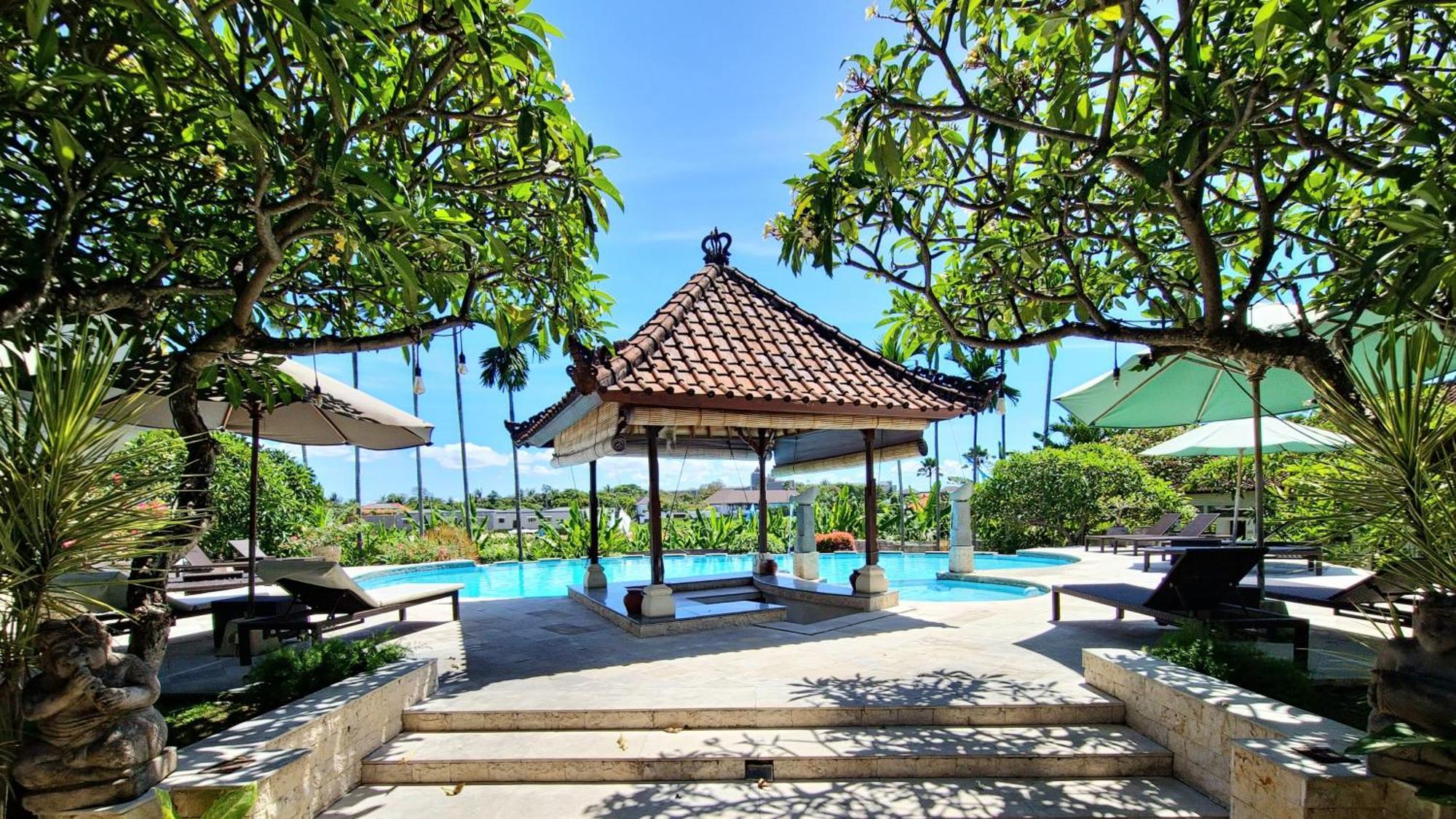 Nipuri Resort And Villas Seminyak By Kamara Luaran gambar