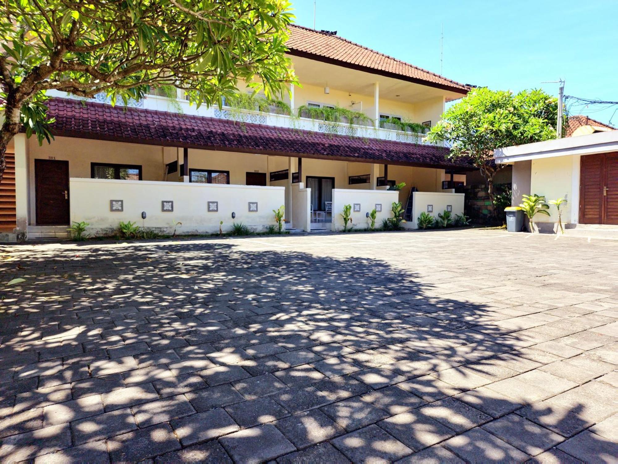 Nipuri Resort And Villas Seminyak By Kamara Luaran gambar