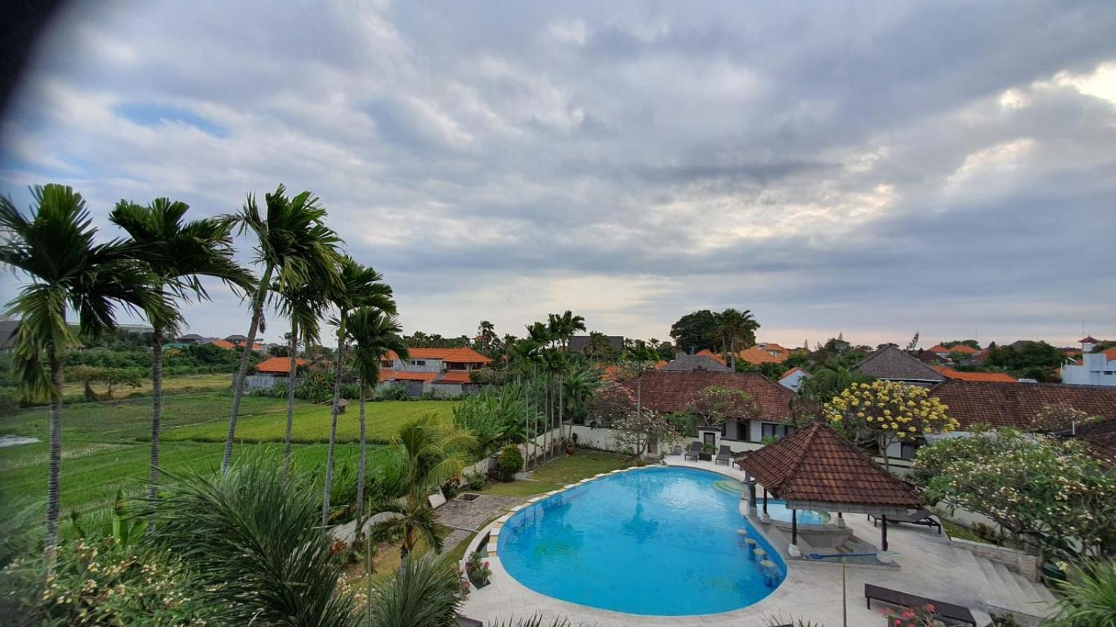 Nipuri Resort And Villas Seminyak By Kamara Luaran gambar