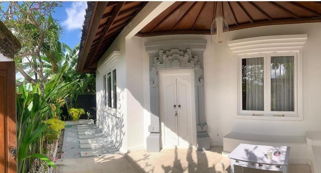 Nipuri Resort And Villas Seminyak By Kamara Luaran gambar