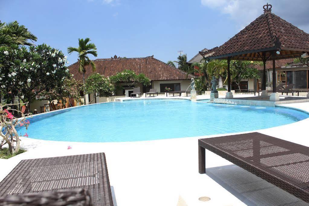 Nipuri Resort And Villas Seminyak By Kamara Luaran gambar