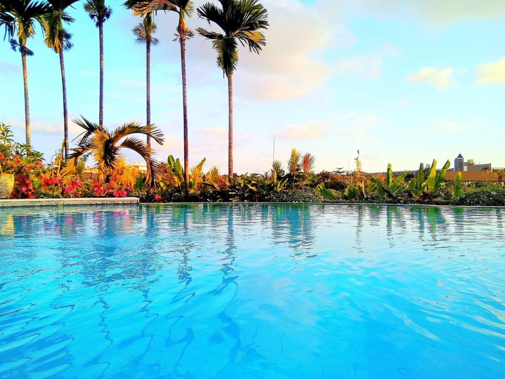 Nipuri Resort And Villas Seminyak By Kamara Luaran gambar